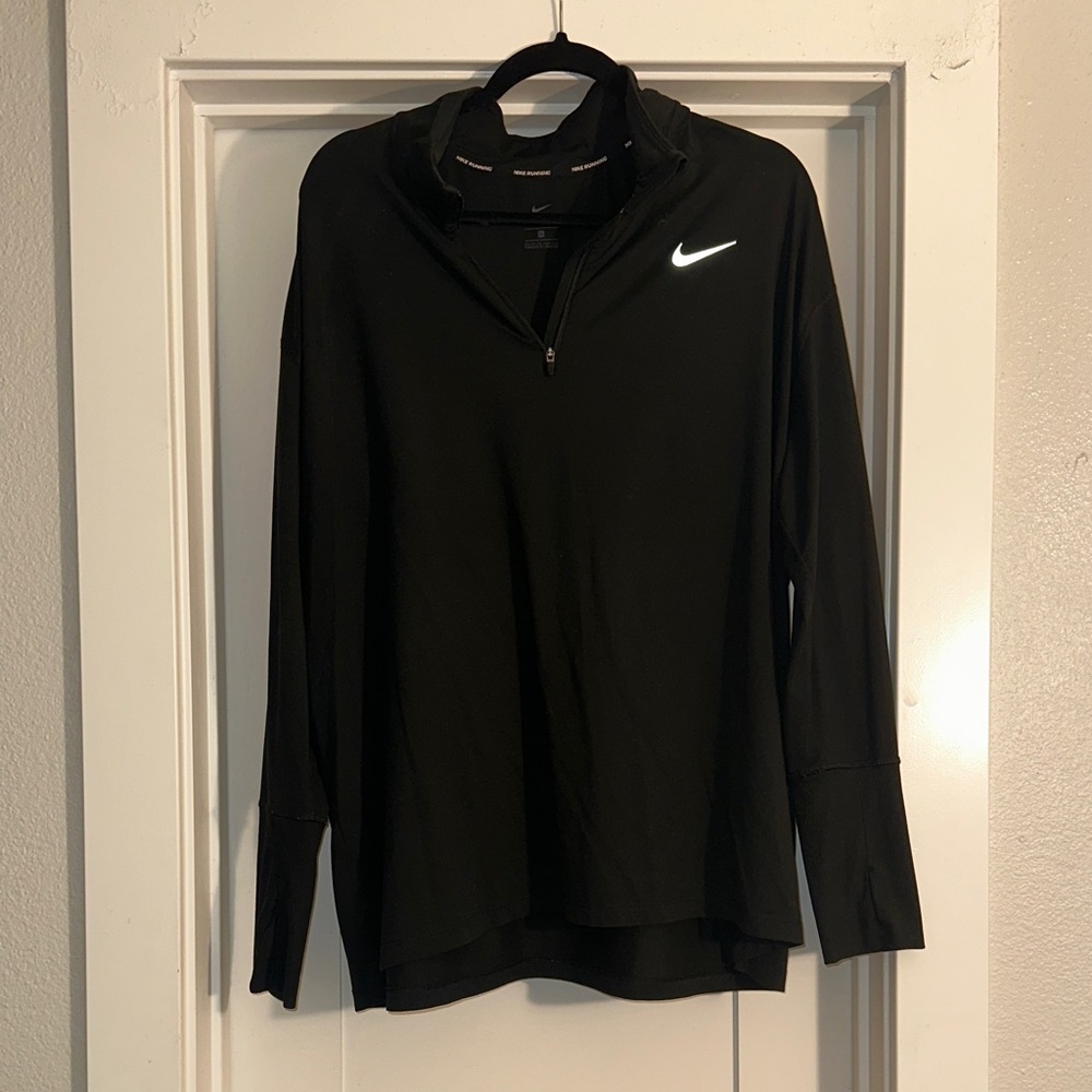 Nike Black Long-Sleeve element half zip Top with Logo
